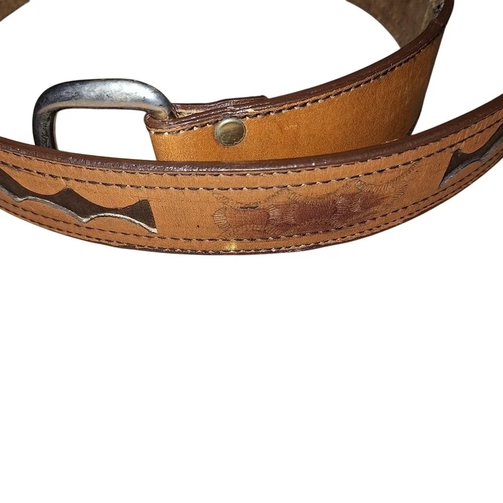 Source Unknown vintage unisex